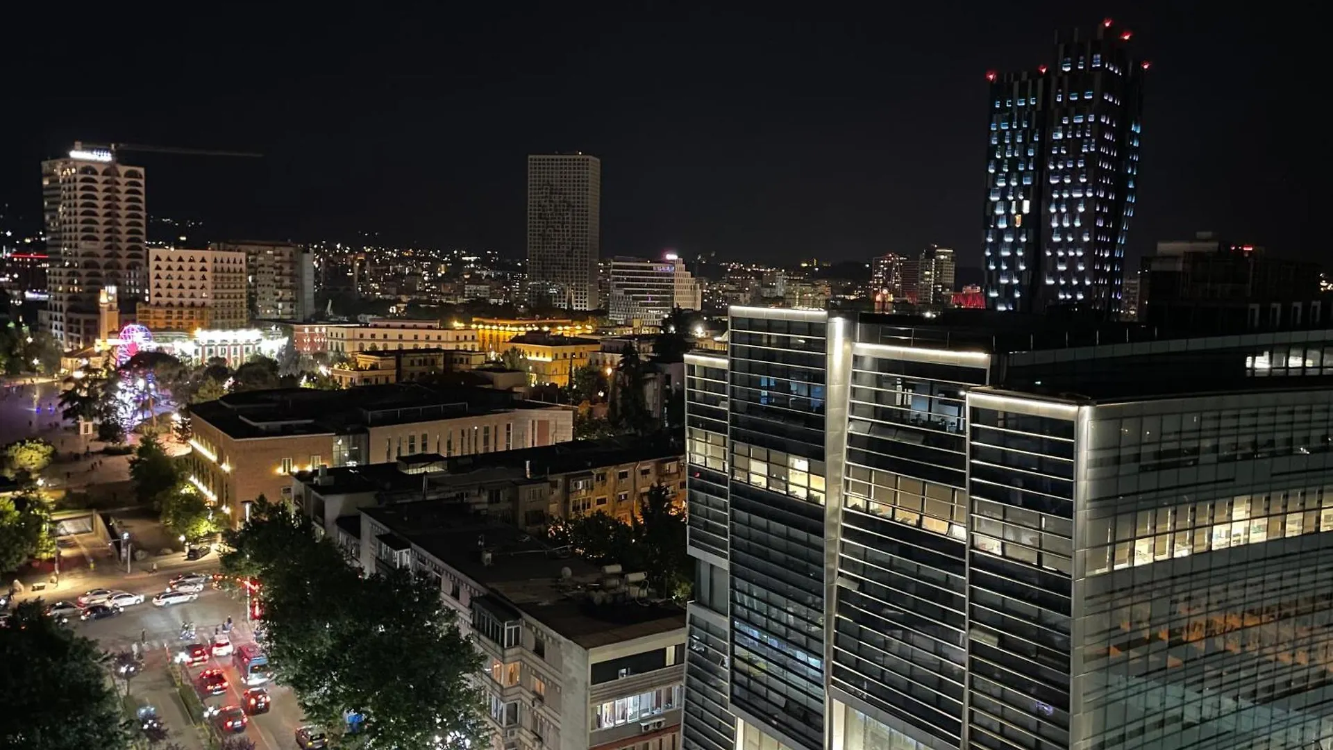 Apartament Sun Tower Luxury Suite-View From Of Tirana Center